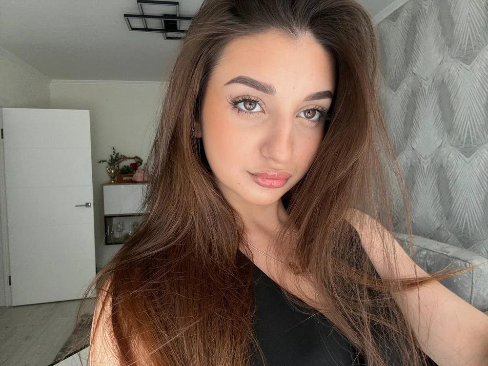 Vika5347's Offline Chat Room
