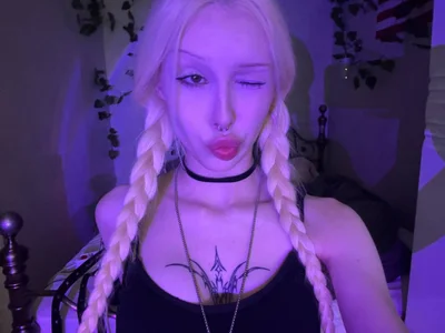 Darkvales - Girl 