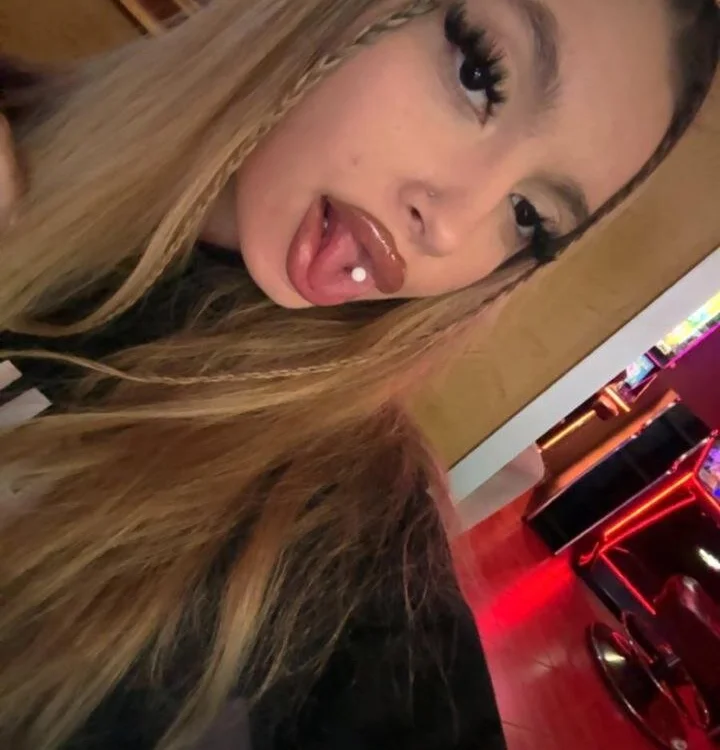 JoLicious_ Chat XXX offline