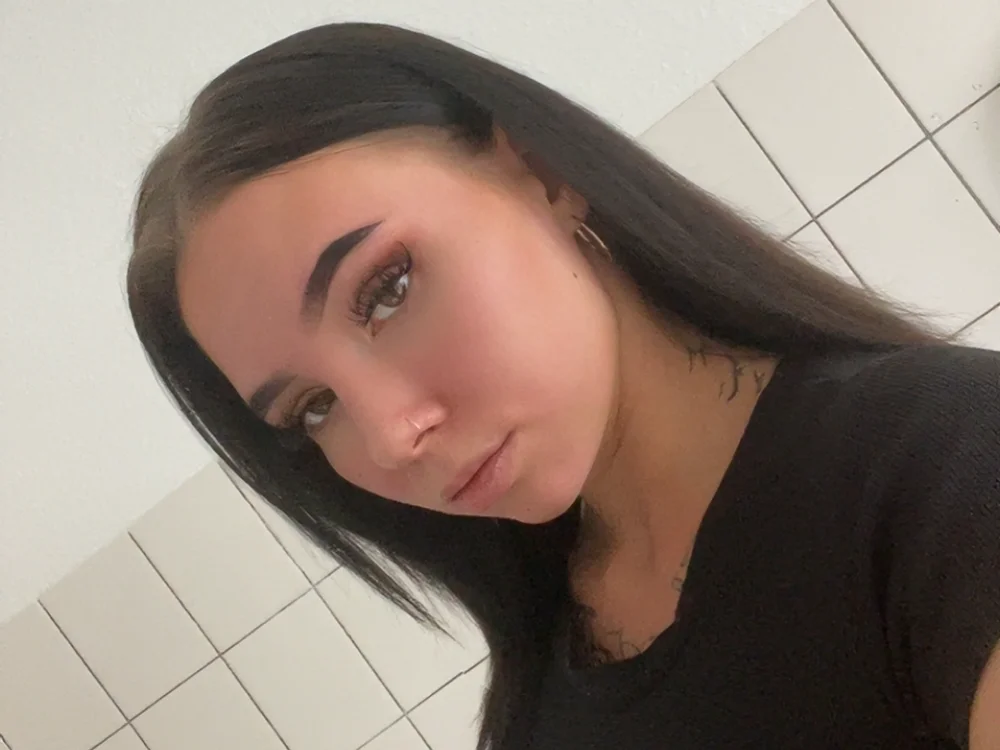 zoeelinks: офлайн-секс-чат