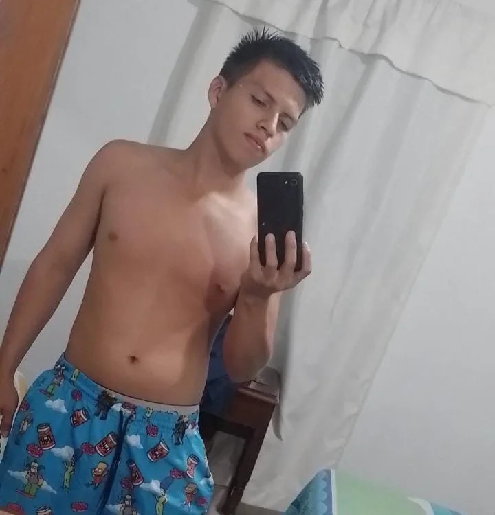 anthonypierce_'s Offline XXX Chat