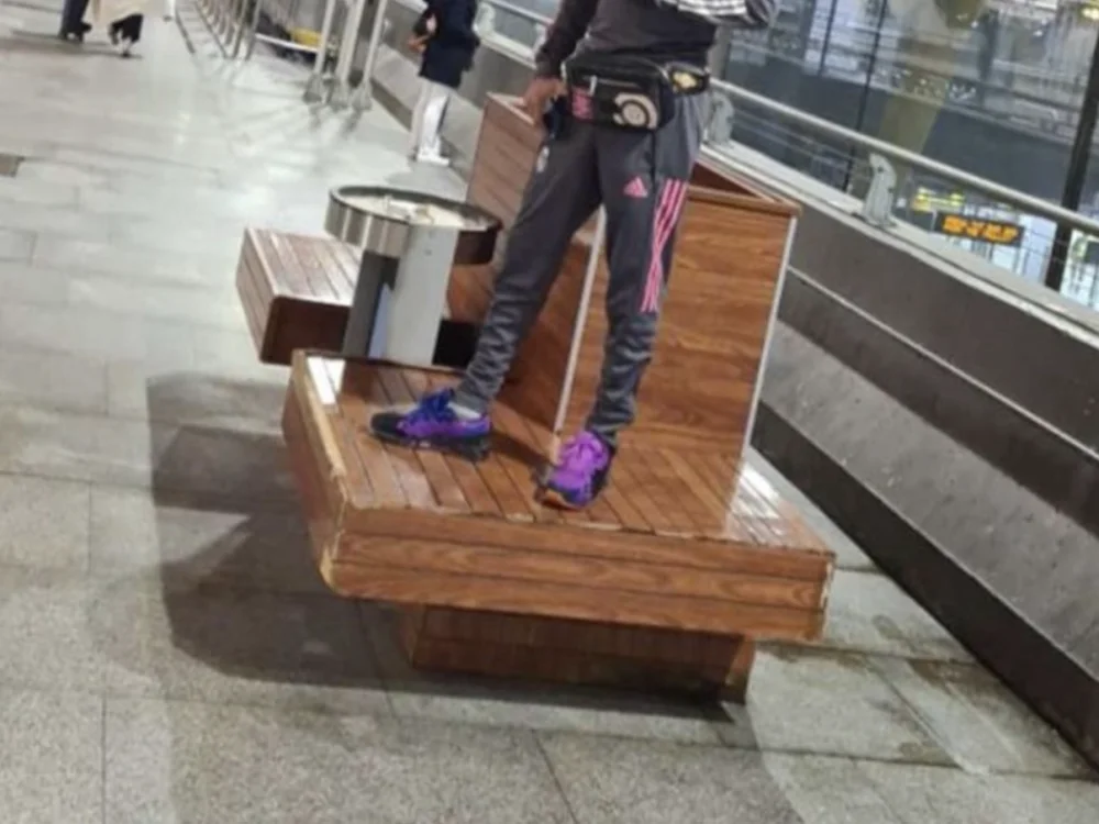 anaconda20c's Offline Chat Room