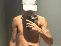 Leaohennr's webcam live show