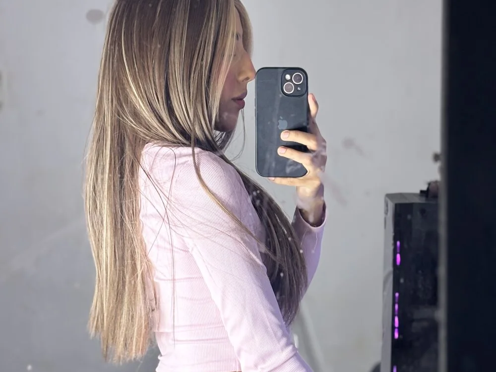 nya_brw offline XXX-chat