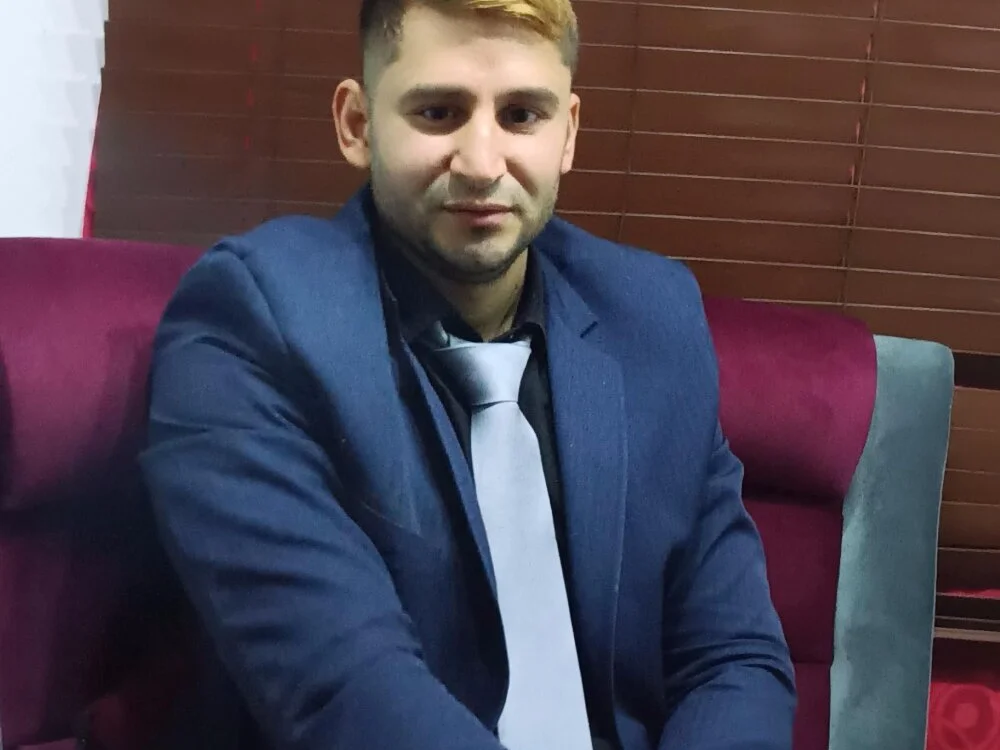 sexy-boy071 Offline XXX-chat