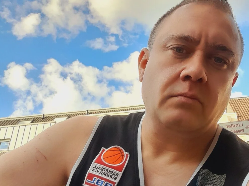 Ronny5549 Obrolan XXX Offline