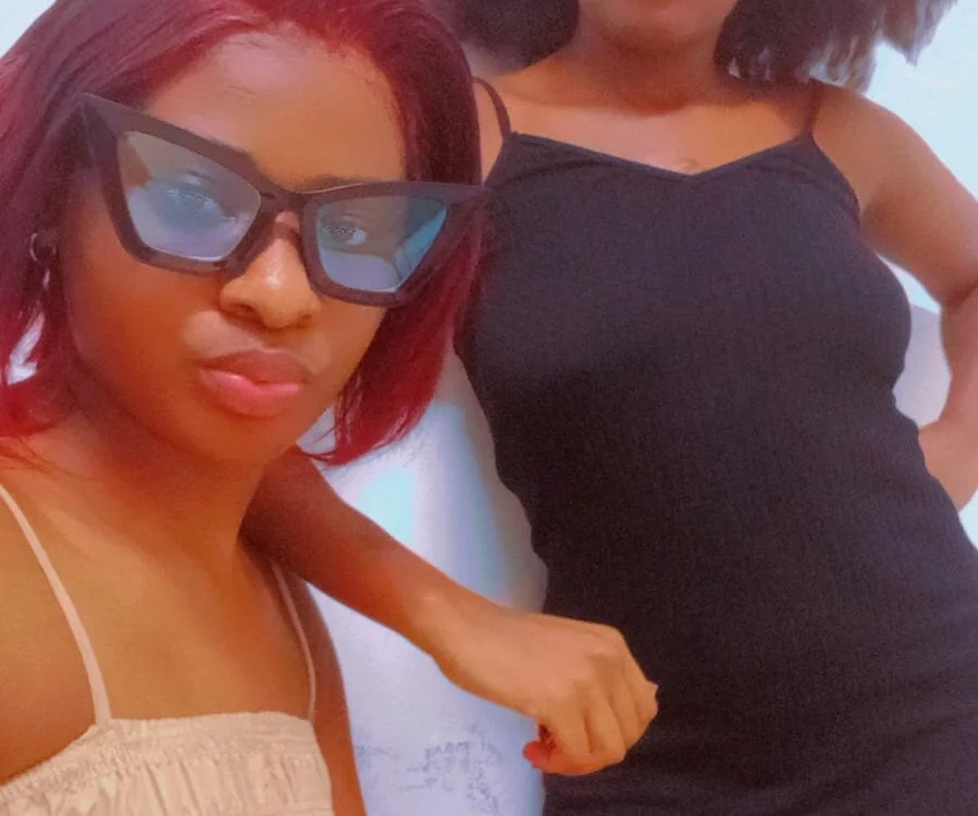 Sassy-Queens: συνομιλία ΧΧΧ εκτός σύνδεσης