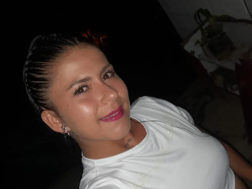 hotshorty_2's Offline XXX Chat