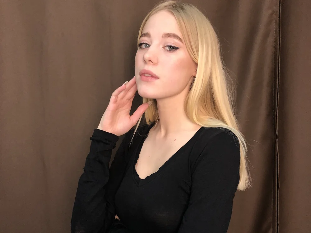 ClaireEmon's Offline Chat Room