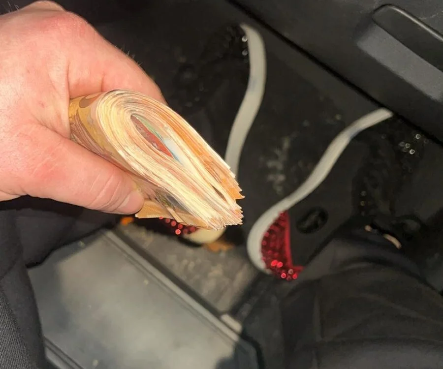 DutchMiracle26 – Offline XXX chat