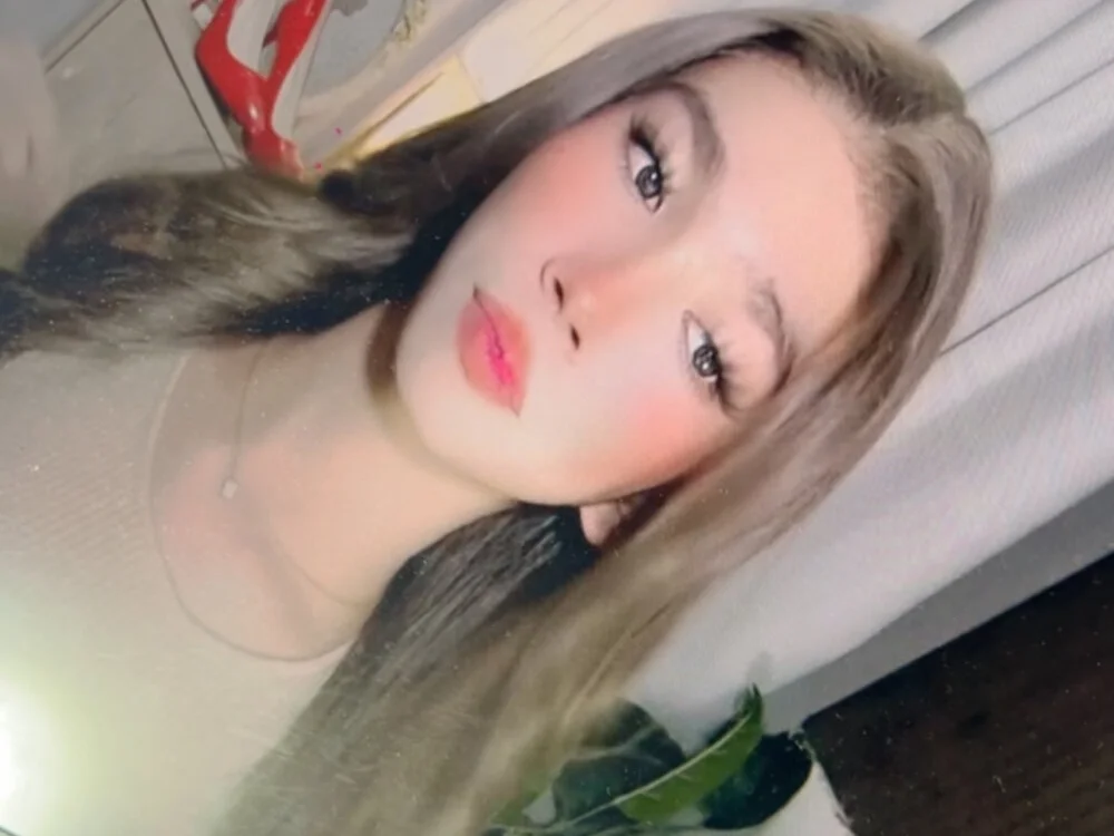 LexieTrixie 오프라인 XXX 채팅