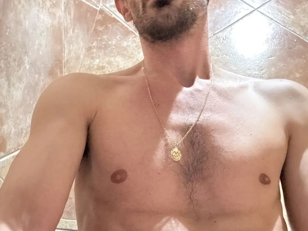 nicolaaaaas Adlı Modelin Çevrimdışı XXX Sohbeti