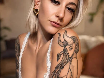 IvyReigns - Girl 