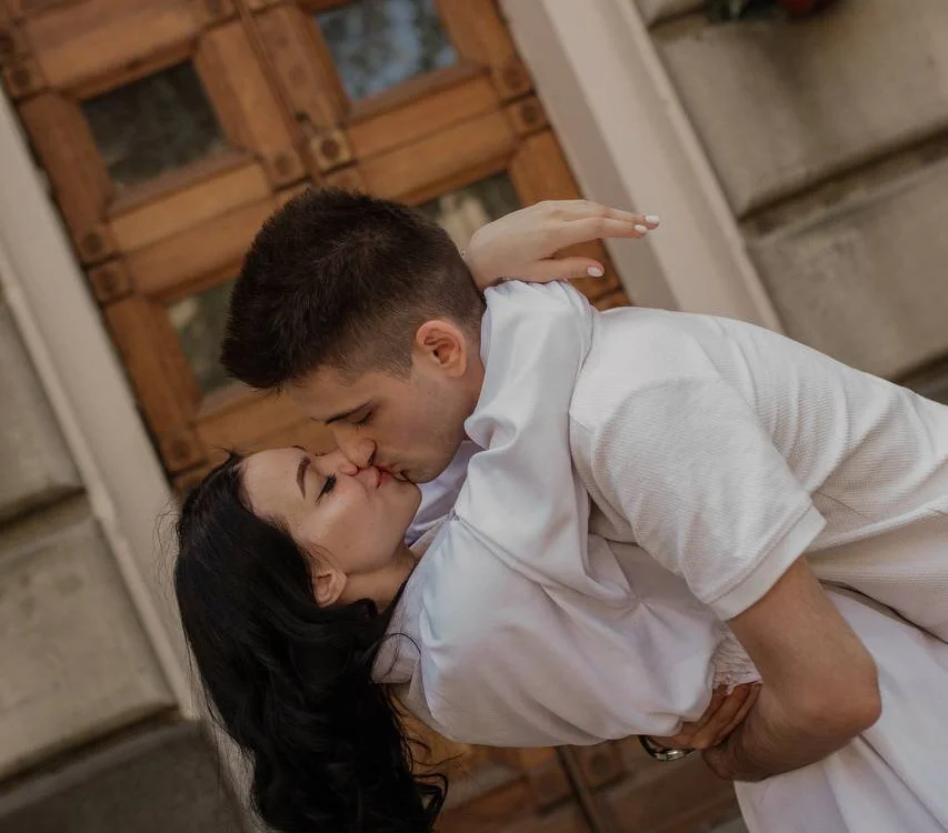 Adrian_Sandra's Offline XXX Chat