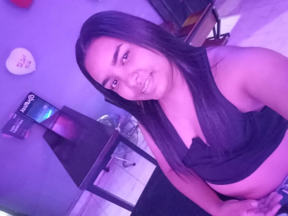 momsstory's Offline XXX Chat