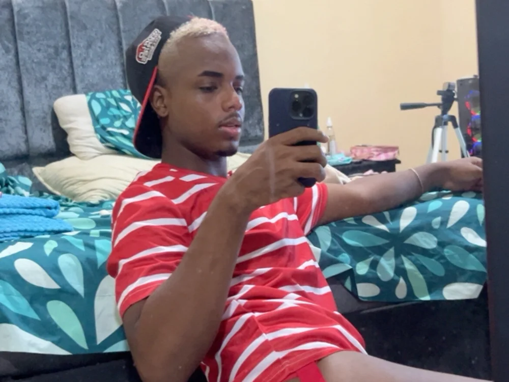 Chat XXX offline de dereck_jay-