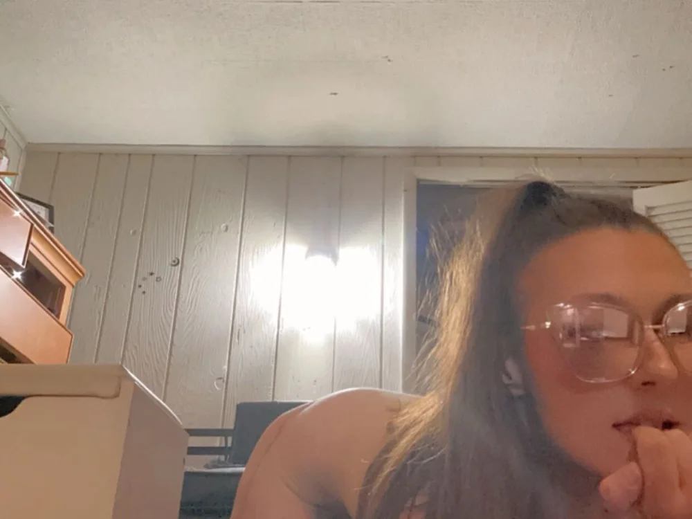 Offline XXX chat snowrillaxxx