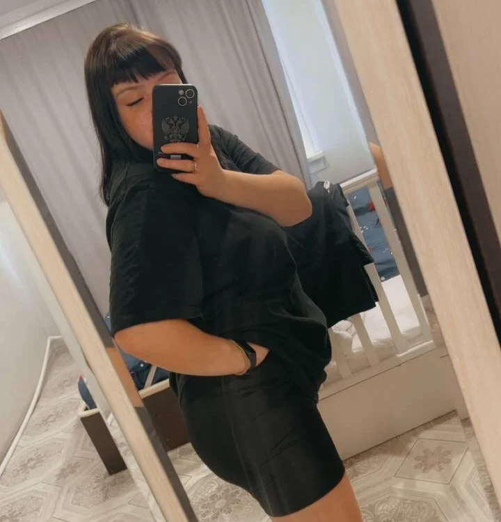 แชท XXX ออฟไลน์ของ Peachy-Girl