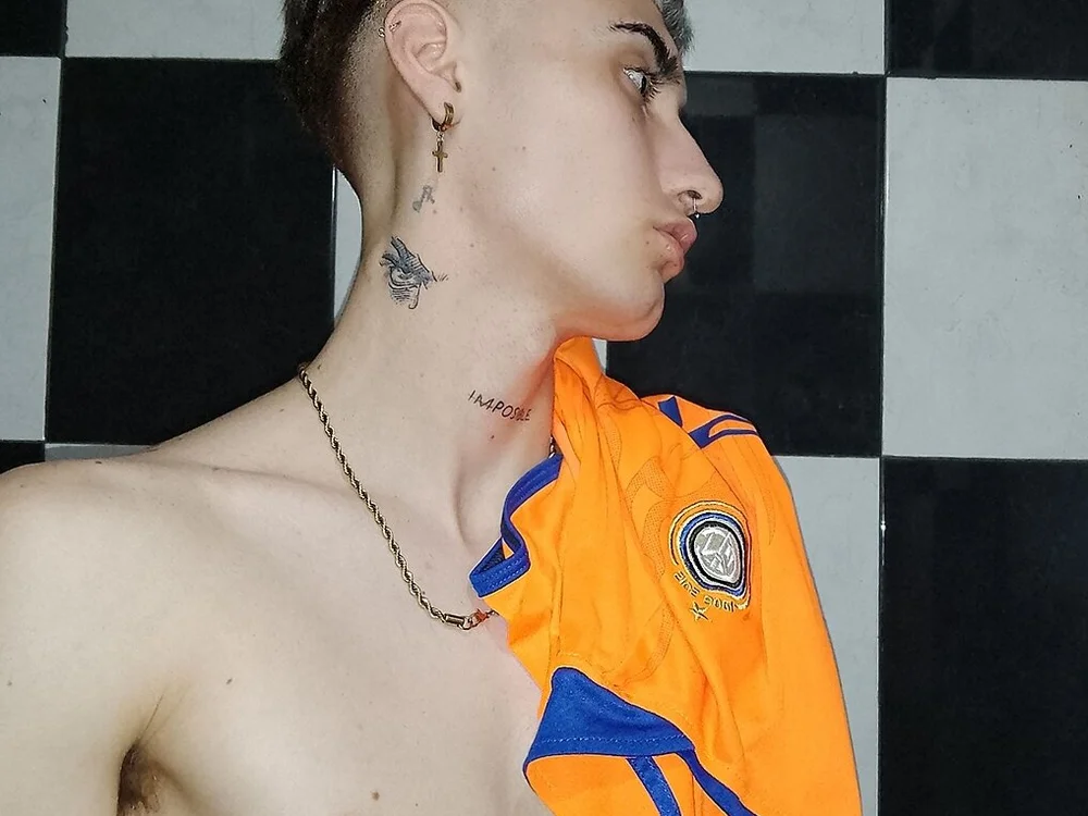 Offline chatovací místnost aslanjohnny