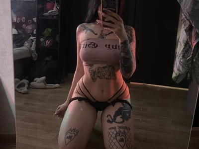 Molly__Moon on StripChat