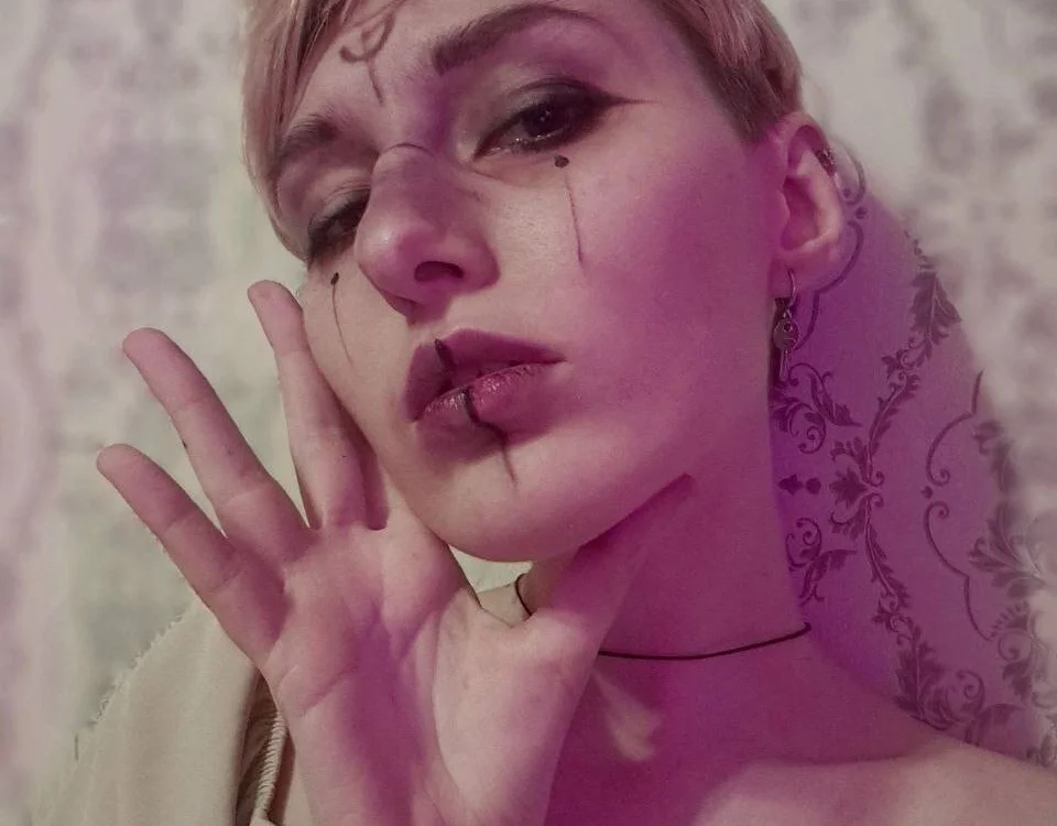 AlmeWood's Offline XXX Chat