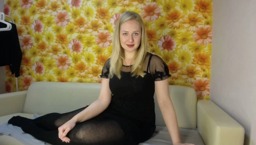 saintVeronica's Offline Chat Room