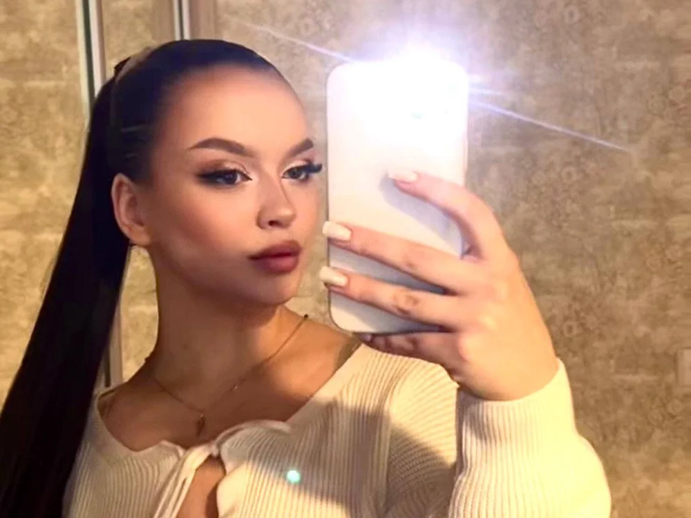 Virg1nia_Clark's Offline XXX Chat