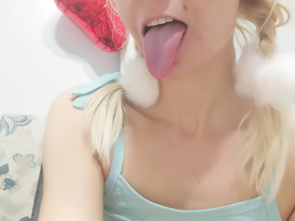 raisawetsx Chat XXX offline