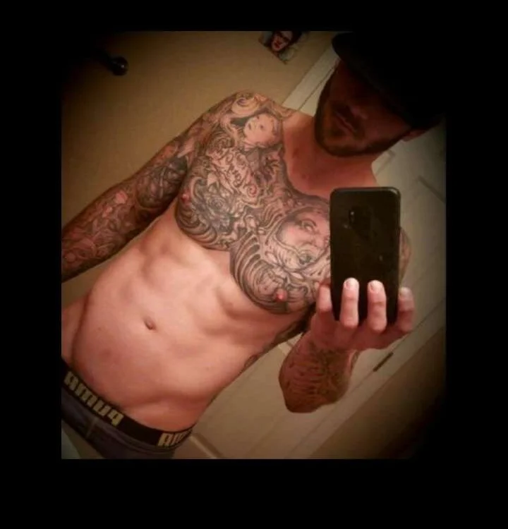 str8freak23 offline XXX-chatje