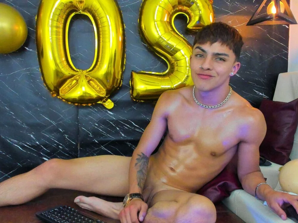 James1lee_ Offline XXX-chat