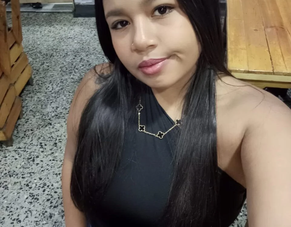 Daniela__777's Offline XXX Chat