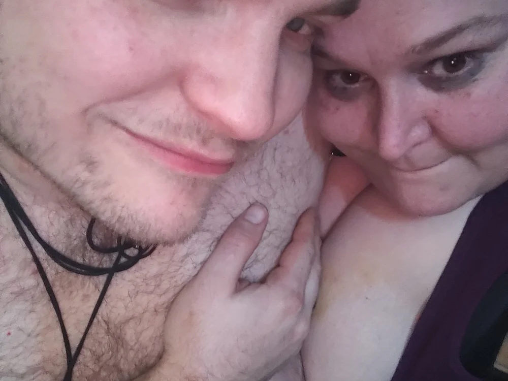 VIKING_AND_BBWEris' Offline XXX Chat