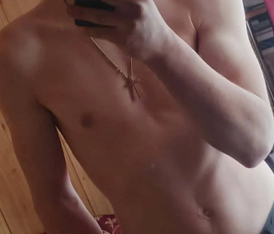 mlodykotek_ Chat XXX offline