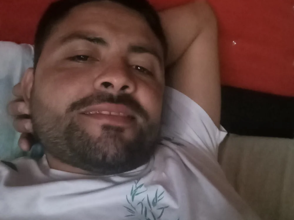 AlfonsoAlbernian Offline XXX chat