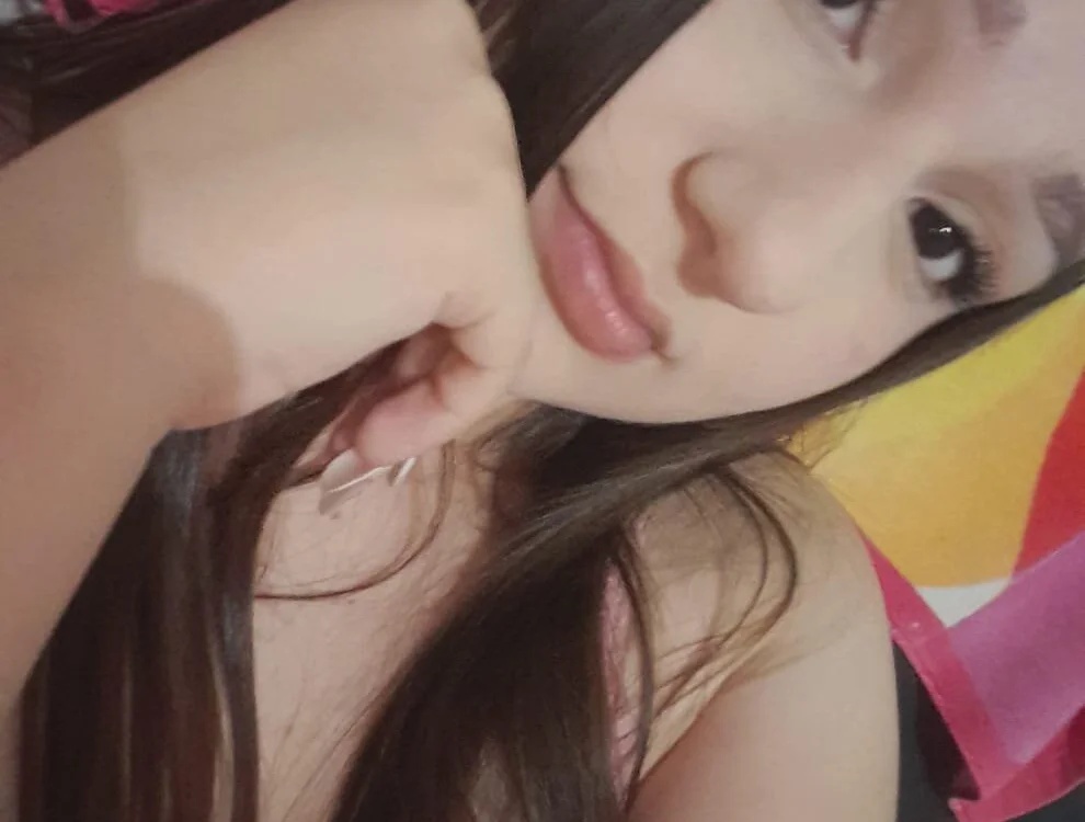 Catalina_Secret's Offline Chat Room