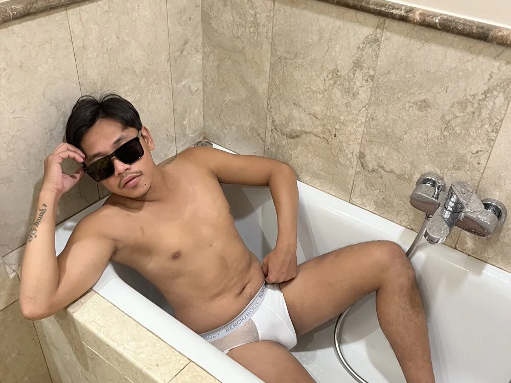 alexsuckable01 Obrolan XXX Offline