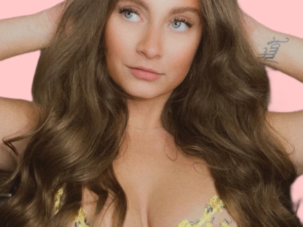 Sophie_Raegan's Offline XXX Chat