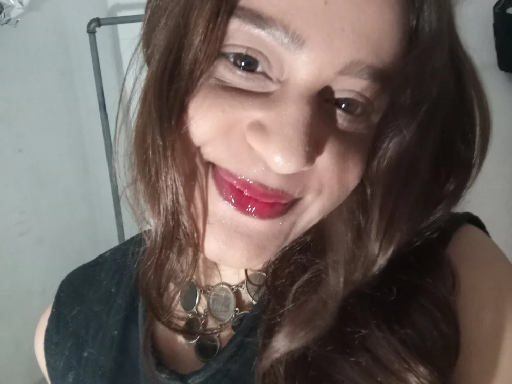 emma_swet's Offline Chat Room