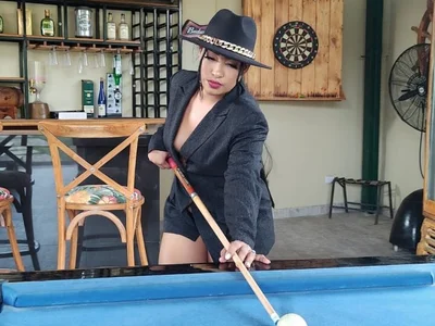 Nikole-03 Female Student Online Cam Strip