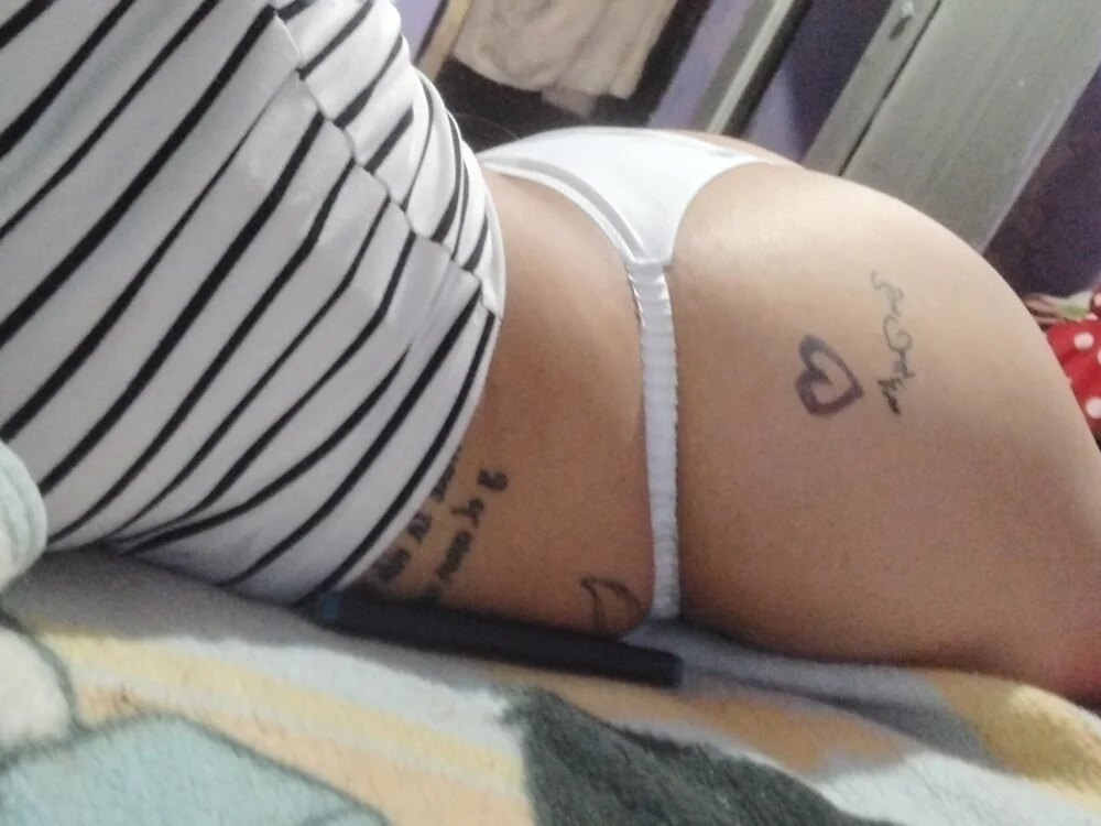 Offline XXX chat modela RositaFresita66