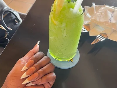 JaneDoexxxxx on StripChat