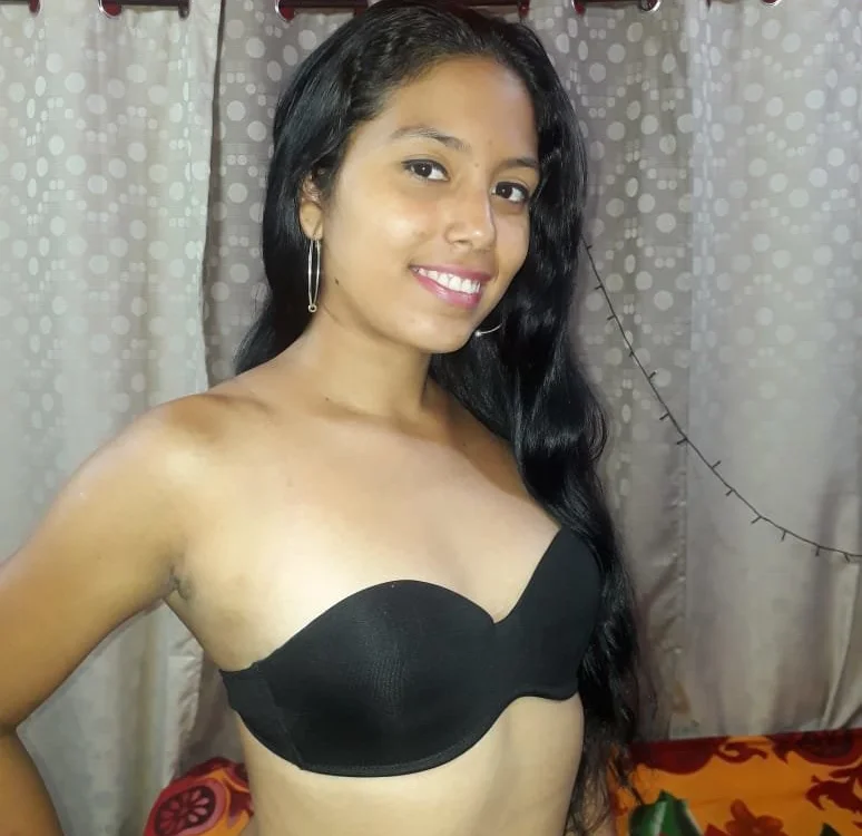 ShopiaHottxxx's Offline Chat Room