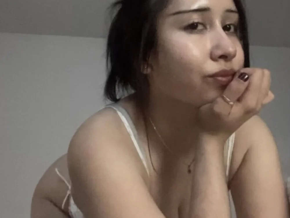 yourfavoriteegf's Offline Chat Room
