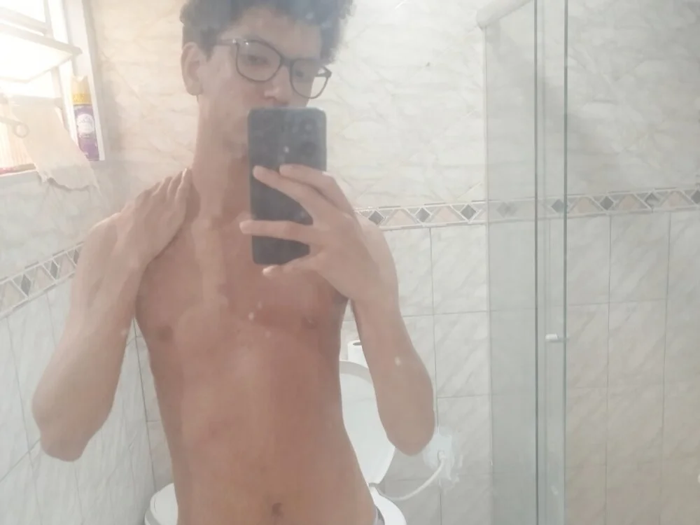 Офлайн-чат XXX brocklow