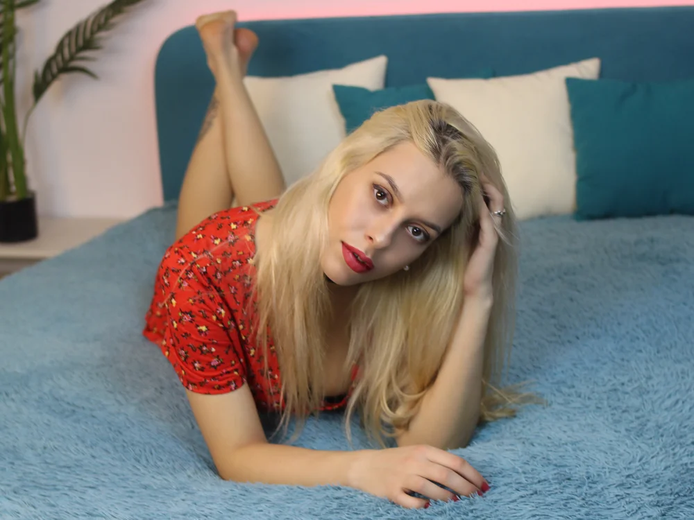 CarmenHall's Offline Chat Room