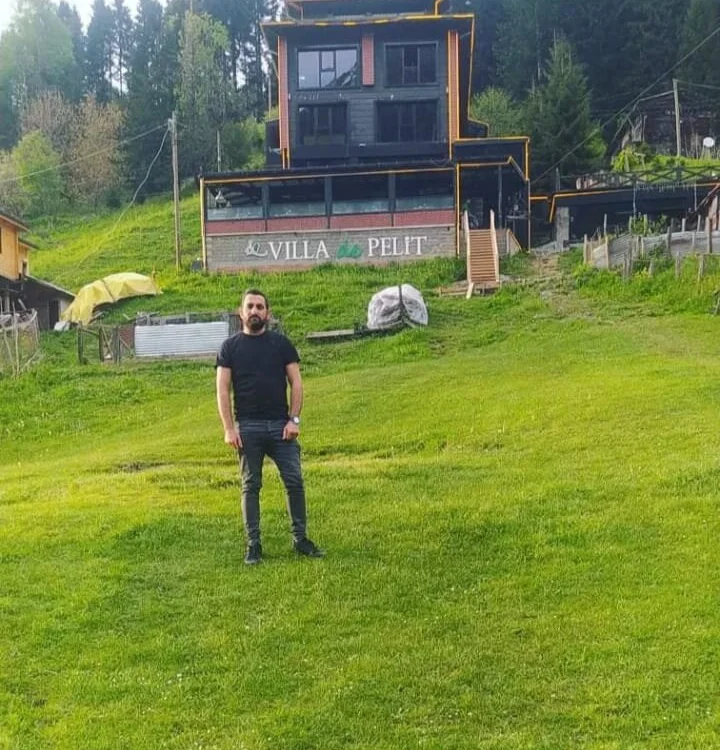 Baris2334 Adlı Modelin Çevrimdışı XXX Sohbeti