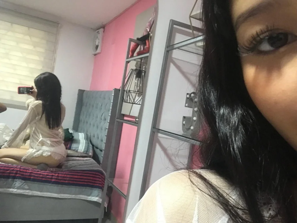 nina_smith_23 offline chatrum