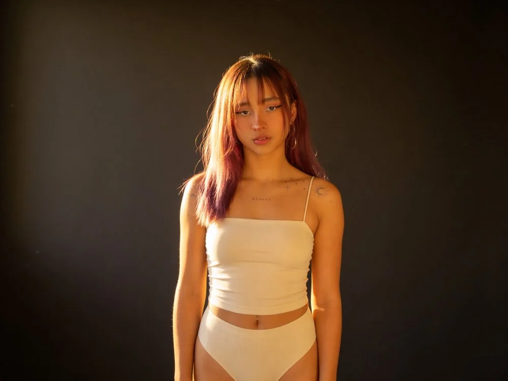 Cherry_Stone Chat XXX offline