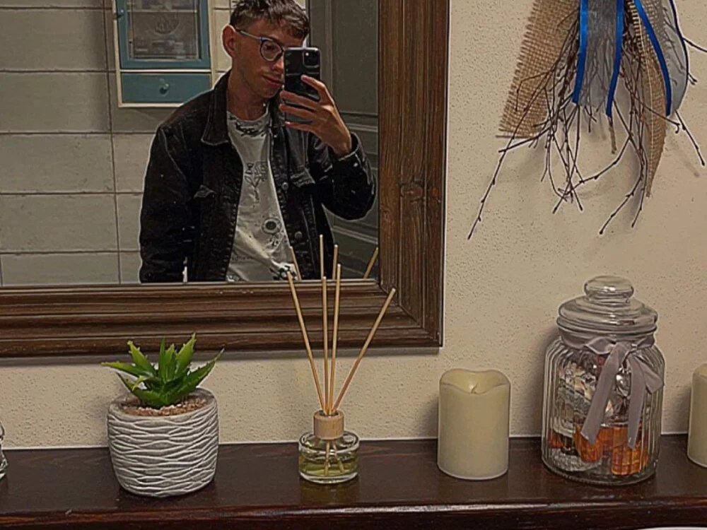 Using_Crew Adlı Modelin Çevrimdışı XXX Sohbeti