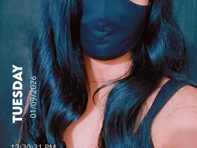 sexyzenny70 private show